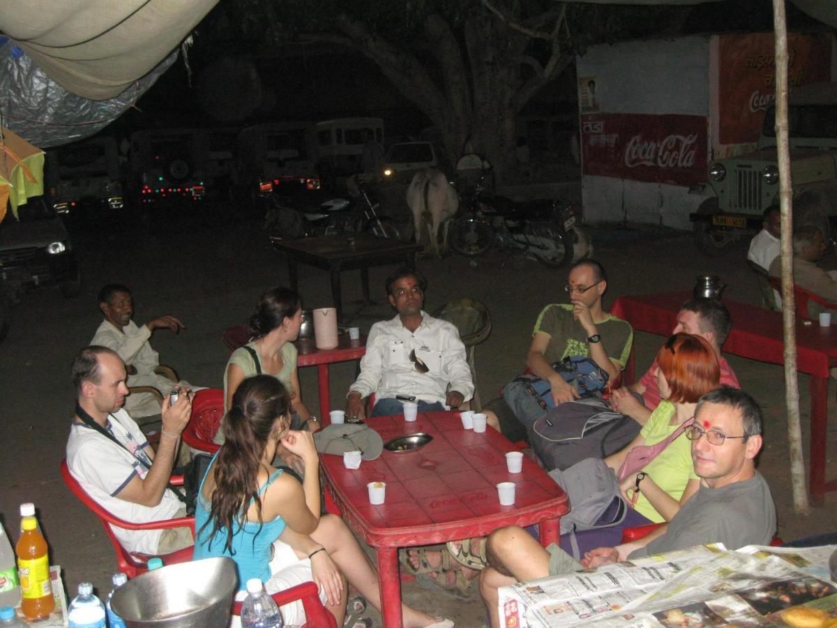 Mother Homestay Jaipur Ngoại thất bức ảnh